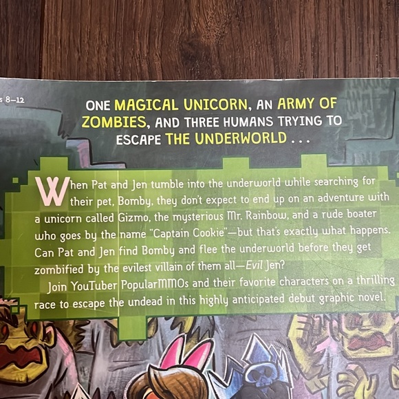 PopularMMOs Presents A Hole New World - Picture 3 of 8